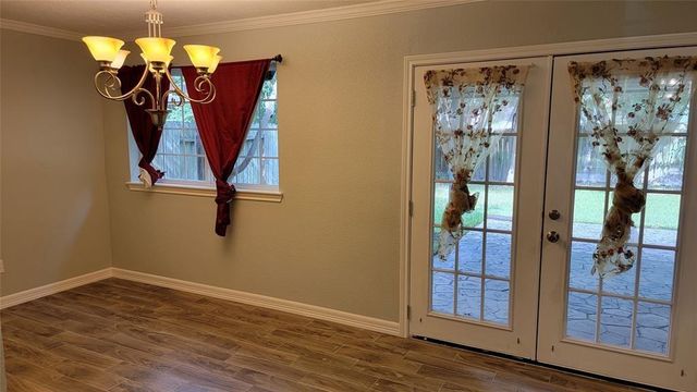 9630 E Savile Circle, Houston, TX 77065