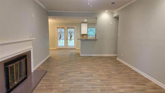 9630 E Savile Circle, Houston, TX 77065