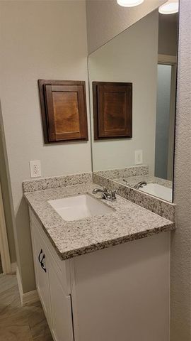 9630 E Savile Circle, Houston, TX 77065