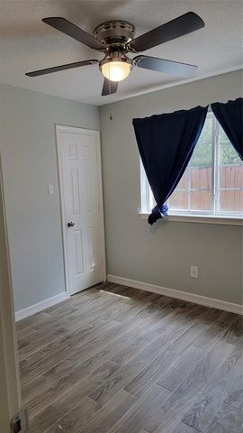 9630 E Savile Circle, Houston, TX 77065