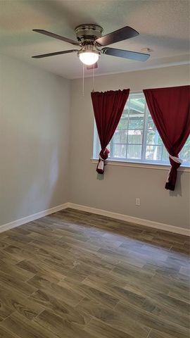 9630 E Savile Circle, Houston, TX 77065