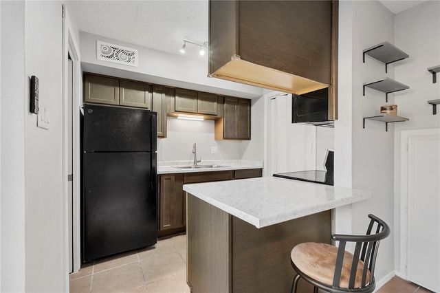 4517 Carter Creek 5, Bryan, TX 77802