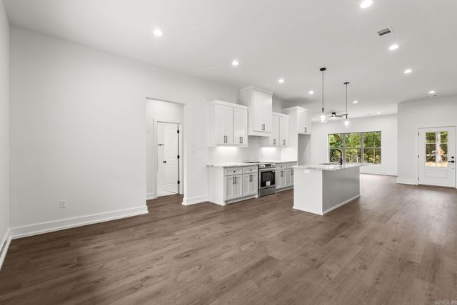 73 Summer Sky Drive, Greenbrier, AR 72058