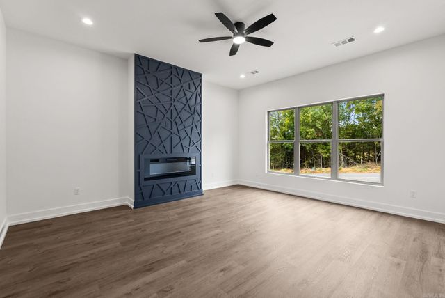 73 Summer Sky Drive, Greenbrier, AR 72058