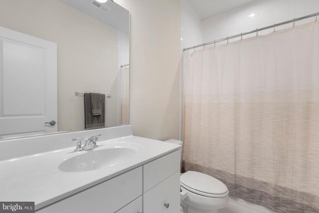 16160 COLUMBUS AVE, Rockville, MD 20855