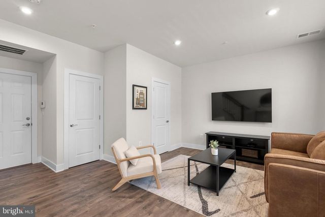 16160 COLUMBUS AVE, Rockville, MD 20855