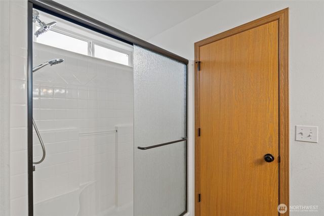 18647 Joselyn Street SW, Rochester, WA 98579