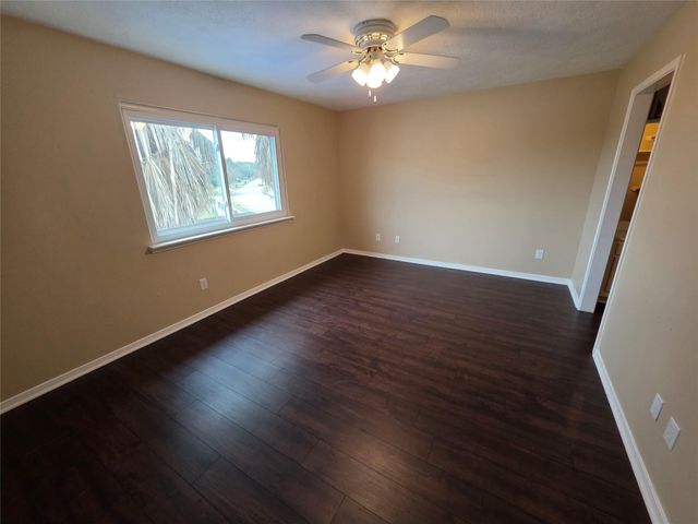 2422 Acadiana Lane, Seabrook, TX 77586