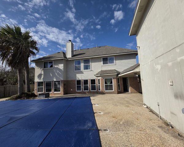 2422 Acadiana Lane, Seabrook, TX 77586