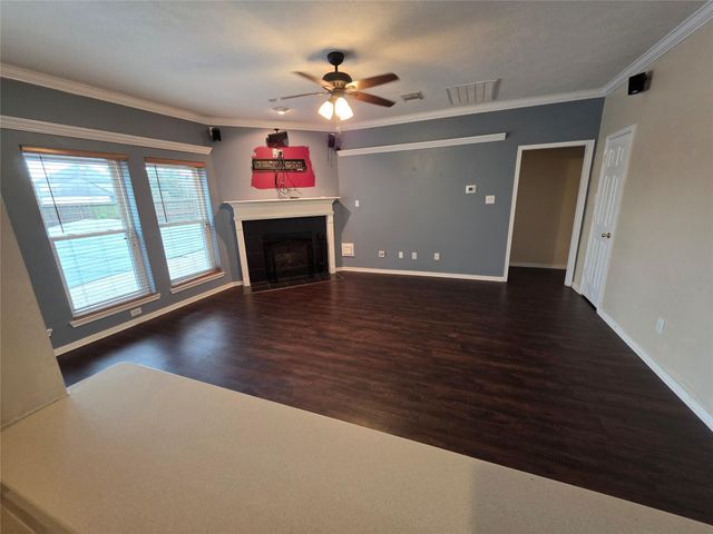 2422 Acadiana Lane, Seabrook, TX 77586