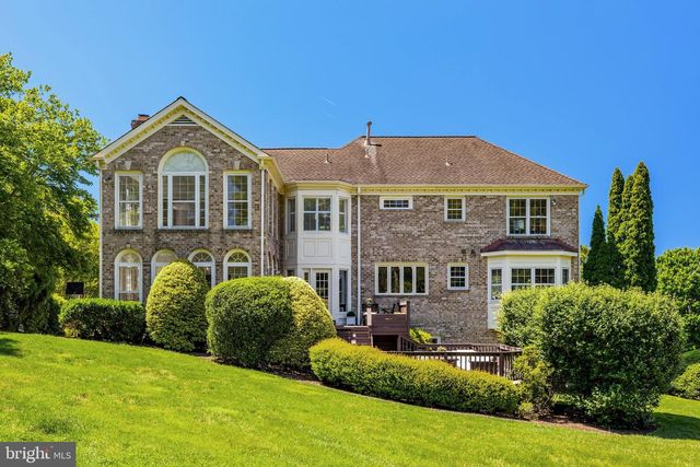 10114 NEDRA DR, Great Falls, VA 22066