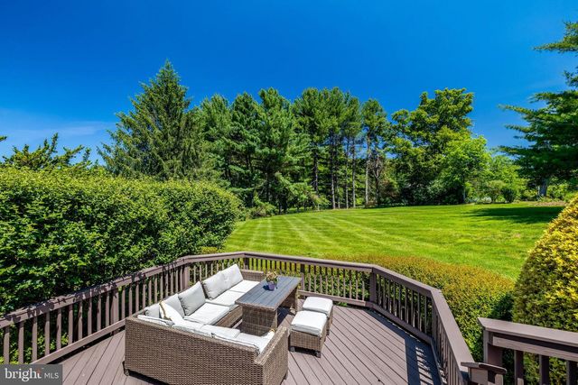 10114 NEDRA DR, Great Falls, VA 22066