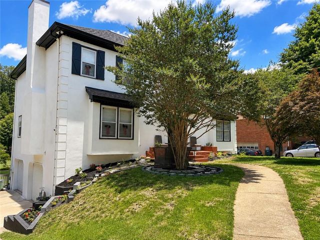 8945 Carroll Manor Drive, Sandy Springs, GA 30350