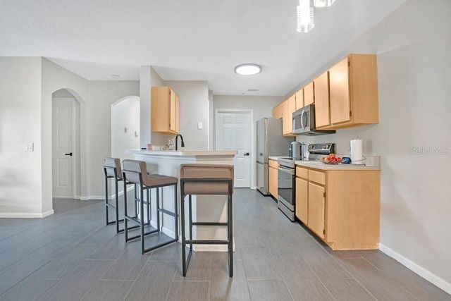 6542 SWISSCO DRIVE 825, Orlando, FL 32822