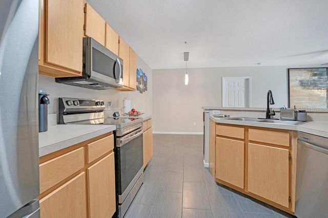 6542 SWISSCO DRIVE 825, Orlando, FL 32822