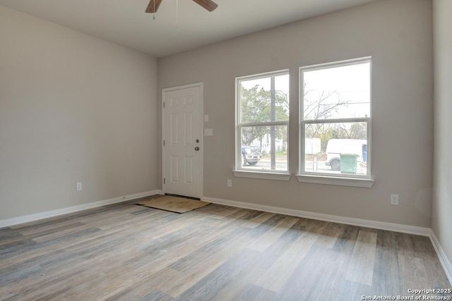 123 Lawton, San Antonio, TX 78237