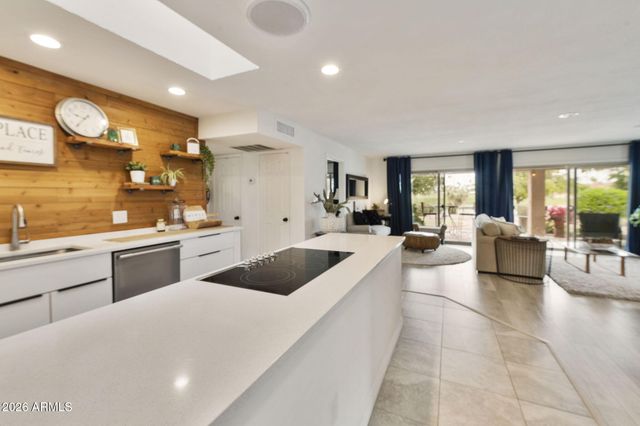 9702 E COCHISE Place, Sun Lakes, AZ 85248