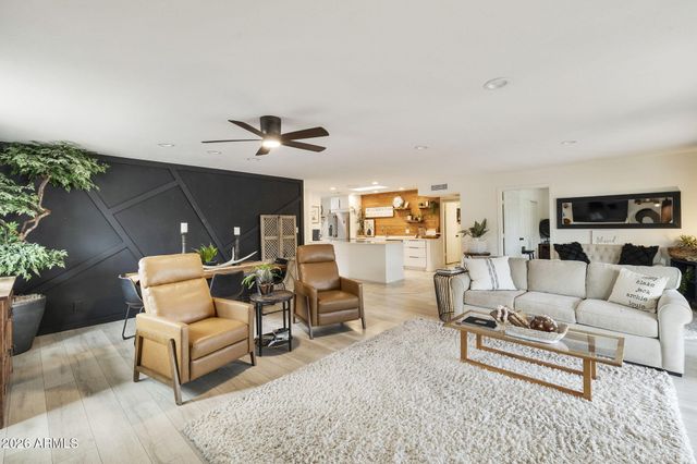 9702 E COCHISE Place, Sun Lakes, AZ 85248