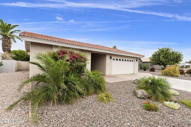 9702 E COCHISE Place, Sun Lakes, AZ 85248