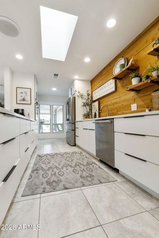 9702 E COCHISE Place, Sun Lakes, AZ 85248