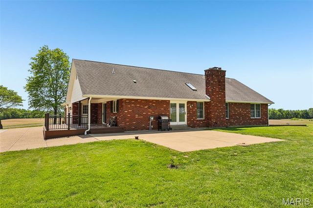 4165 Highway C, Moscow Mills, MO 63362