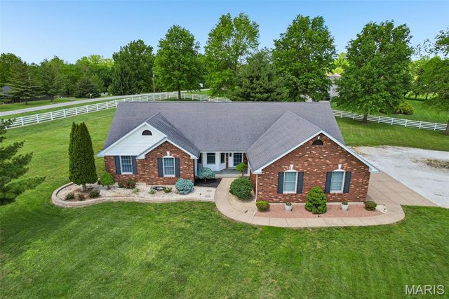 4165 Highway C, Moscow Mills, MO 63362