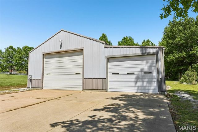 4165 Highway C, Moscow Mills, MO 63362