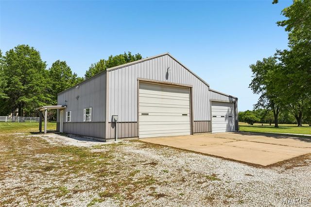 4165 Highway C, Moscow Mills, MO 63362