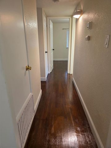 1624 Falmouth Way, Modesto, CA 95355