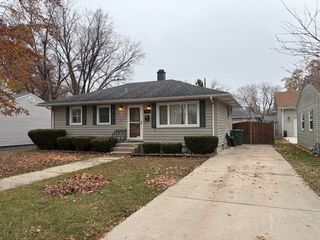 1002 Plaza Drive, Joliet, IL 60435