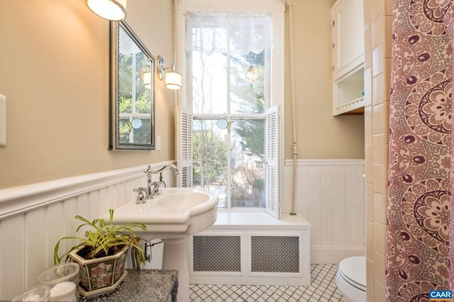 428 MAPLE AVE, Waynesboro, VA 22980