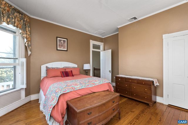 428 MAPLE AVE, Waynesboro, VA 22980