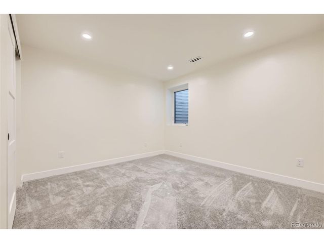 3212 S Dahlia St, Denver, CO 80222