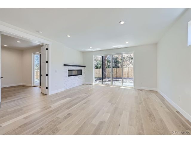 3212 S Dahlia St, Denver, CO 80222