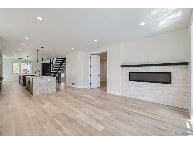 3212 S Dahlia St, Denver, CO 80222