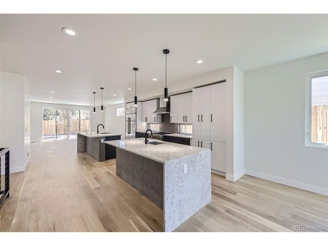 3212 S Dahlia St, Denver, CO 80222