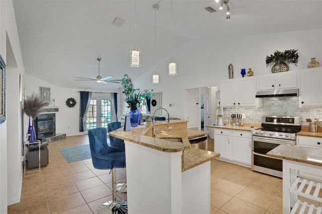 22 BURGUNDY PLACE, Palm Coast, FL 32137