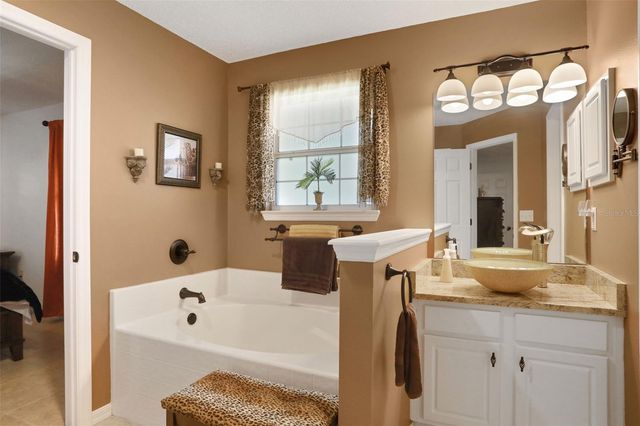 22 BURGUNDY PLACE, Palm Coast, FL 32137