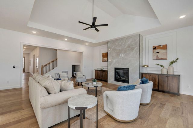 5092 E Ferdinand Court, Springfield, MO 65802