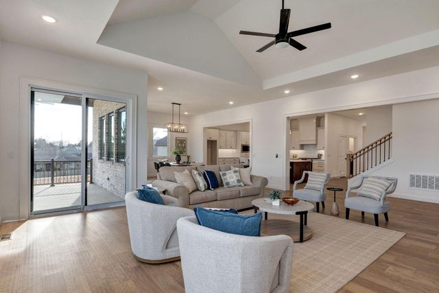 5092 E Ferdinand Court, Springfield, MO 65802