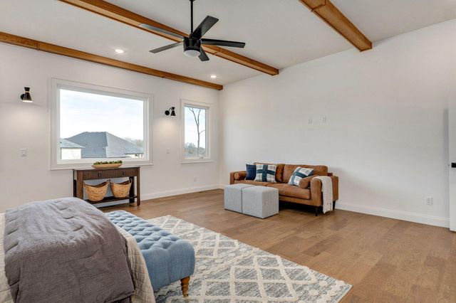 5092 E Ferdinand Court, Springfield, MO 65802