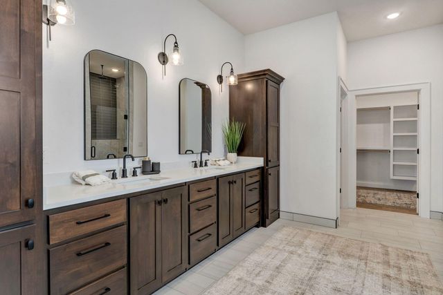 5092 E Ferdinand Court, Springfield, MO 65802