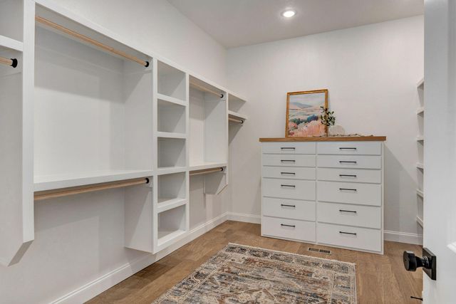 5092 E Ferdinand Court, Springfield, MO 65802