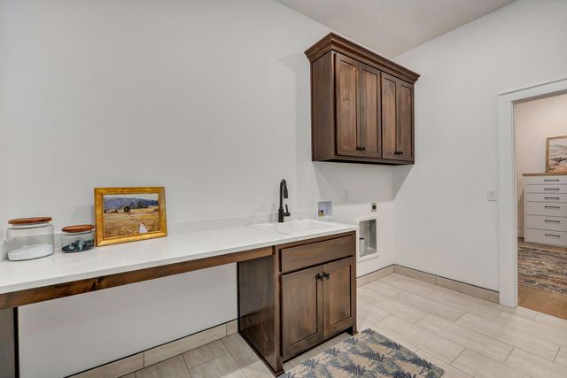 5092 E Ferdinand Court, Springfield, MO 65802