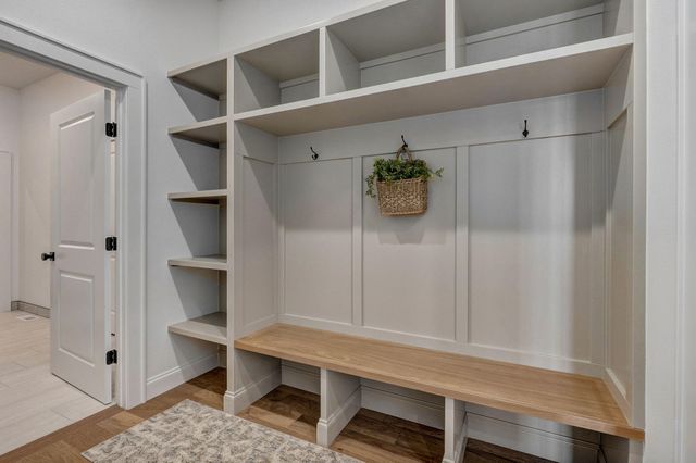 5092 E Ferdinand Court, Springfield, MO 65802