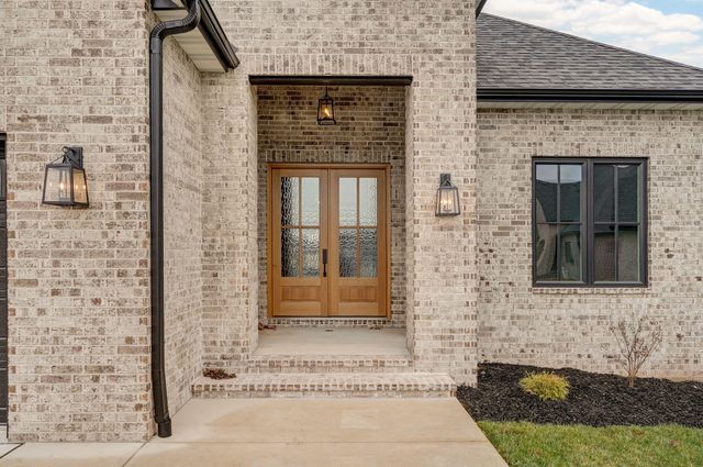 5092 E Ferdinand Court, Springfield, MO 65802