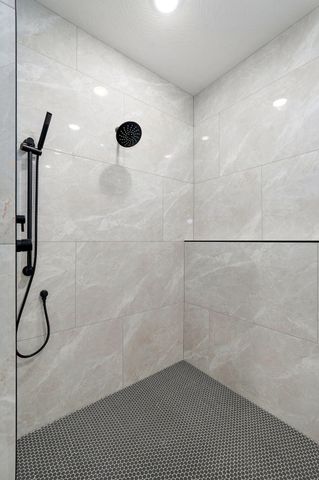 5092 E Ferdinand Court, Springfield, MO 65802