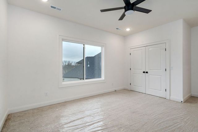 5092 E Ferdinand Court, Springfield, MO 65802