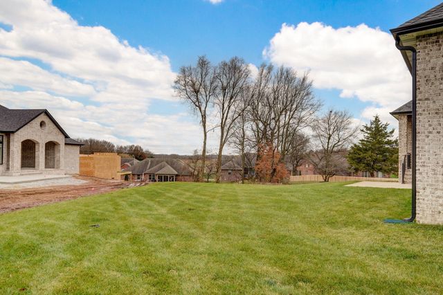 5092 E Ferdinand Court, Springfield, MO 65802