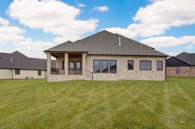 5092 E Ferdinand Court, Springfield, MO 65802